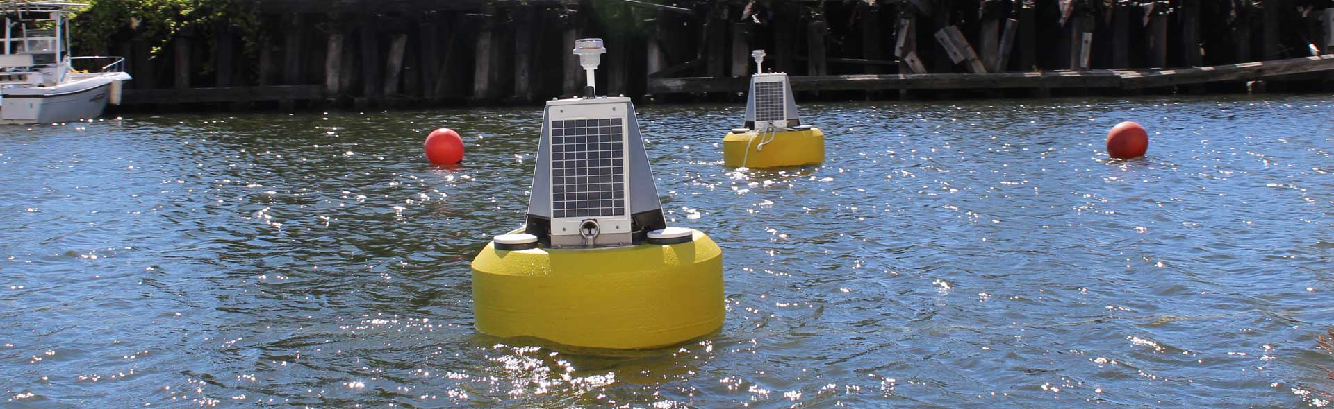 River monitoring buoy